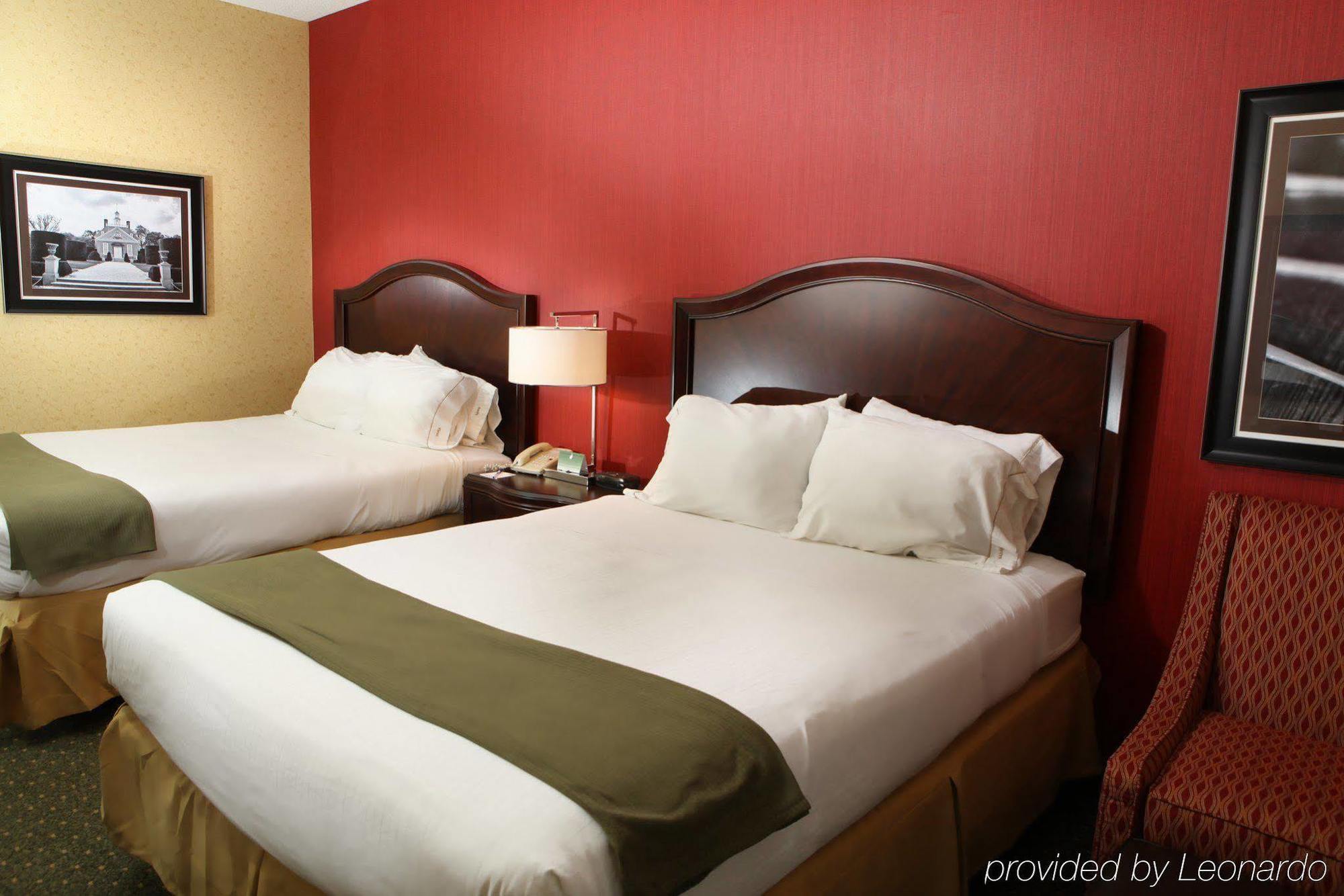 Holiday Inn Express & Suites Williamsburg, An Ihg Hotel Esterno foto