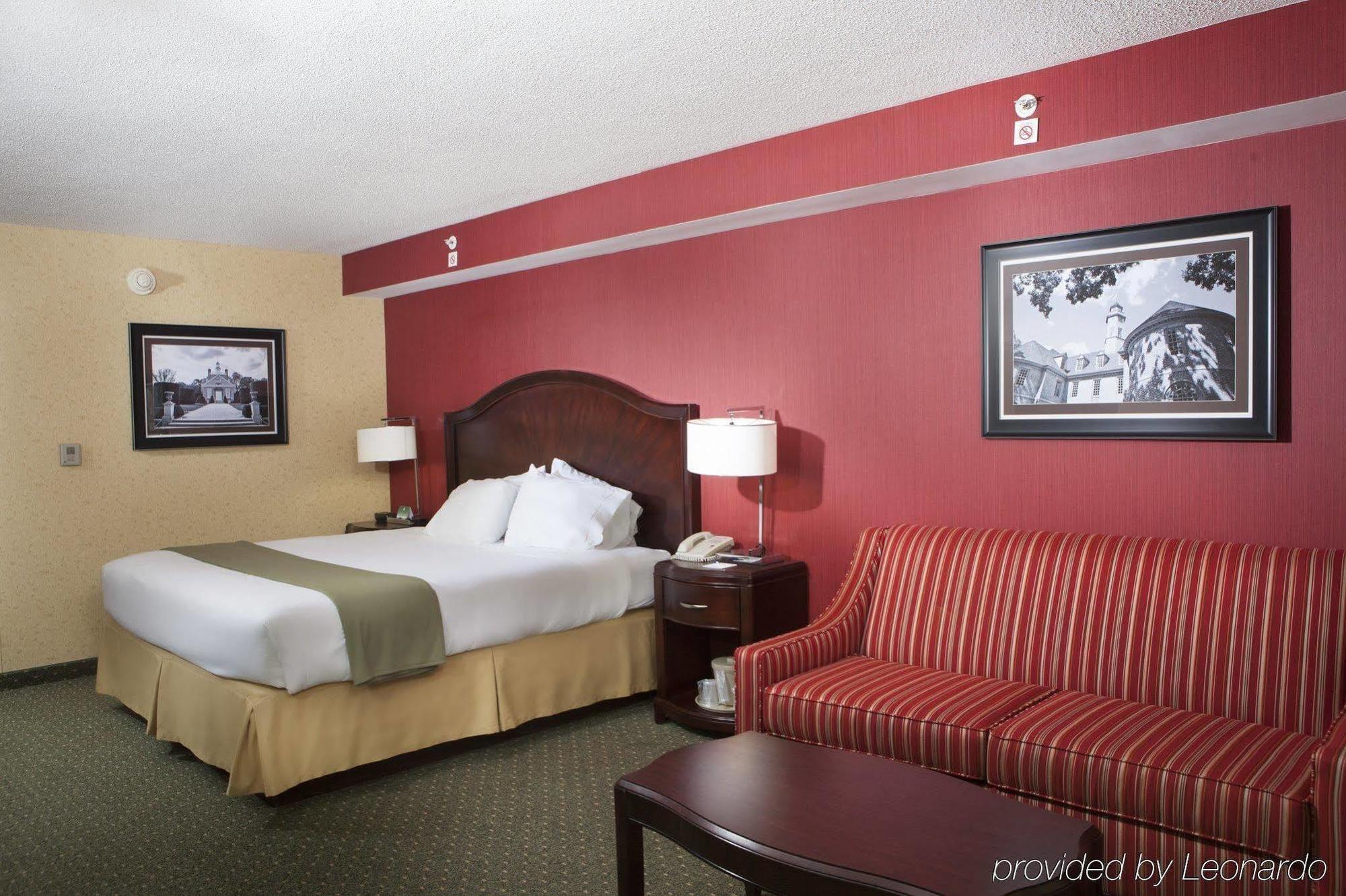 Holiday Inn Express & Suites Williamsburg, An Ihg Hotel Esterno foto